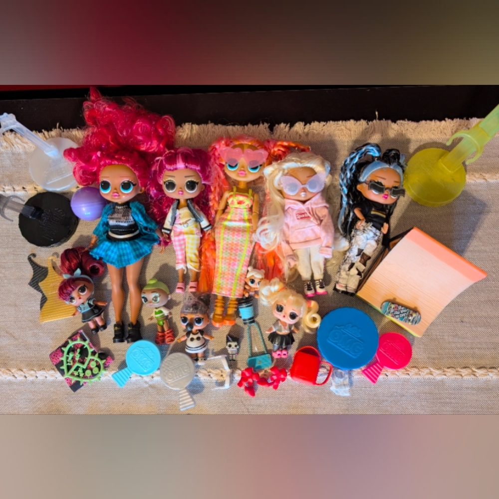 Lol doll set. Lot includes all items shown
